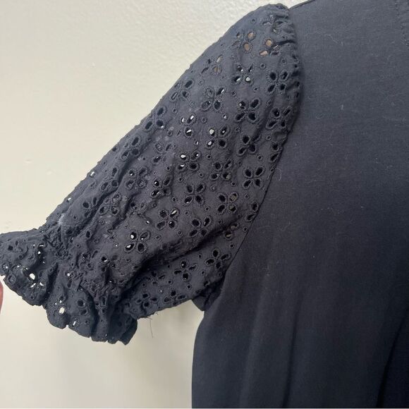 Joie Eyelet Puff Sleeve Knit Cotton Short Sleeve Crew Neck Blouse Pullover Top M - Picture 3 of 8